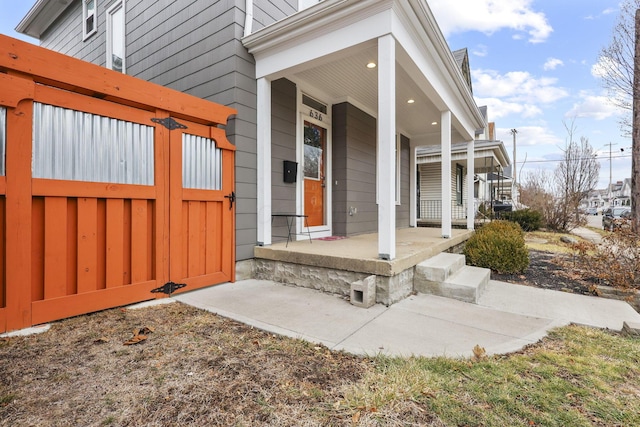 entrance to property with covered porch