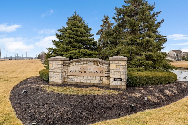 view of community / neighborhood sign