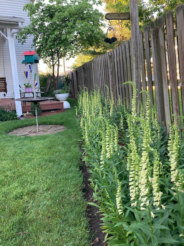 view of yard with fence