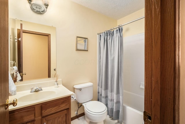 full bath featuring toilet, shower / tub combo with curtain, a textured ceiling, and vanity