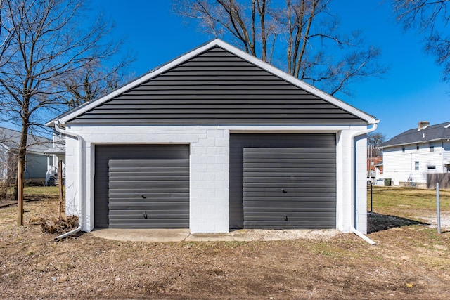 view of detached garage