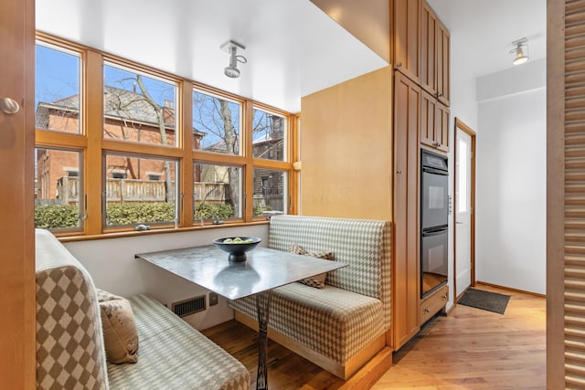 sunroom with visible vents