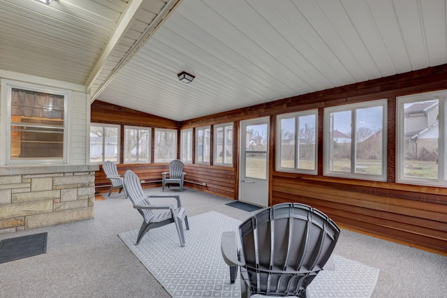 sunroom with lofted ceiling