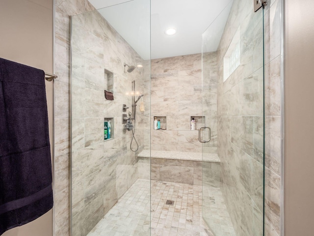 767 London Groveport Rd, Lockbourne, OH 43137 - bathroom with a shower stall