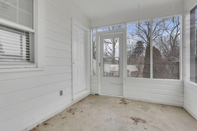 view of unfurnished sunroom