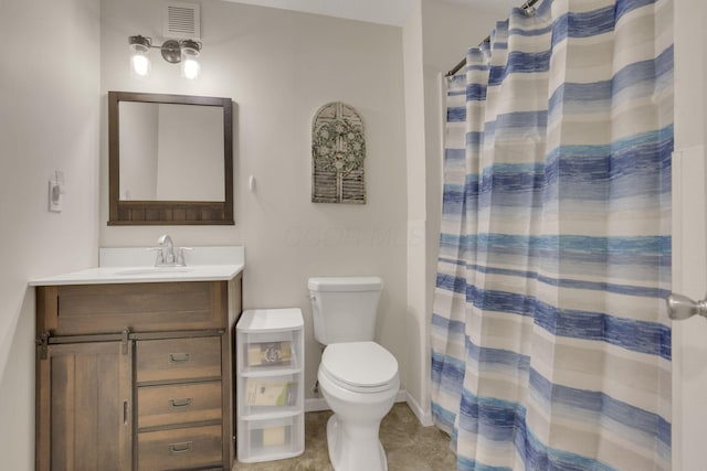 full bath with visible vents, toilet, tile patterned floors, curtained shower, and vanity