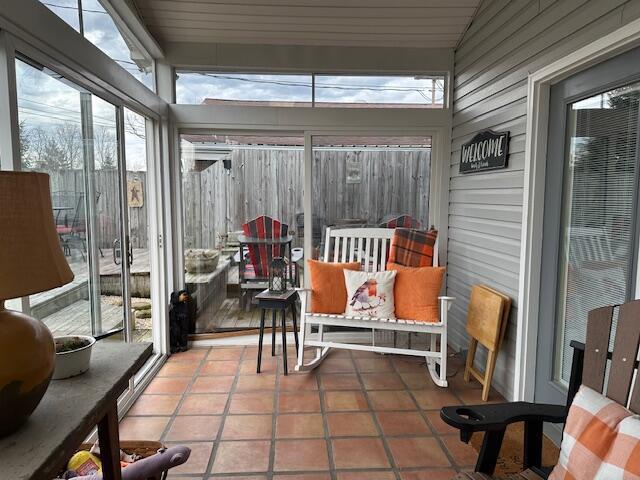 view of sunroom / solarium