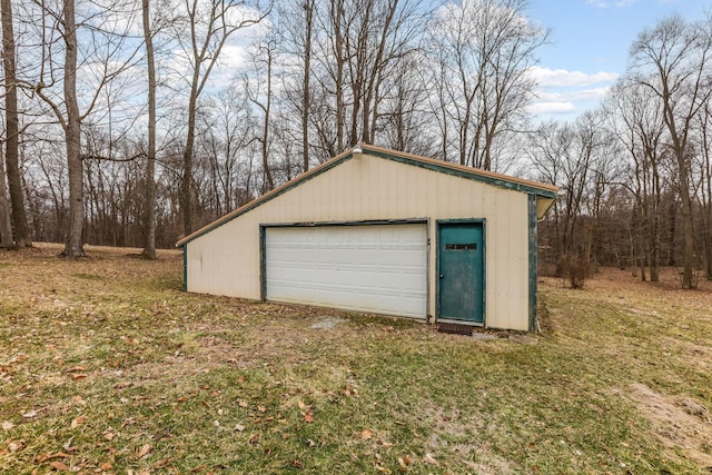 view of detached garage