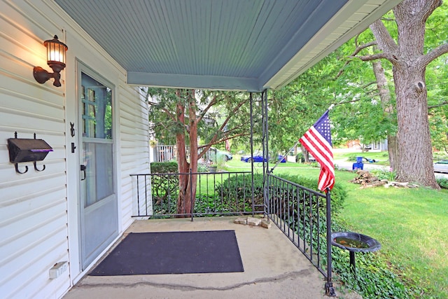 view of patio featuring covered porch