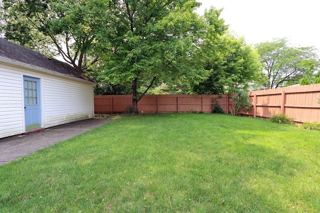 view of yard with fence