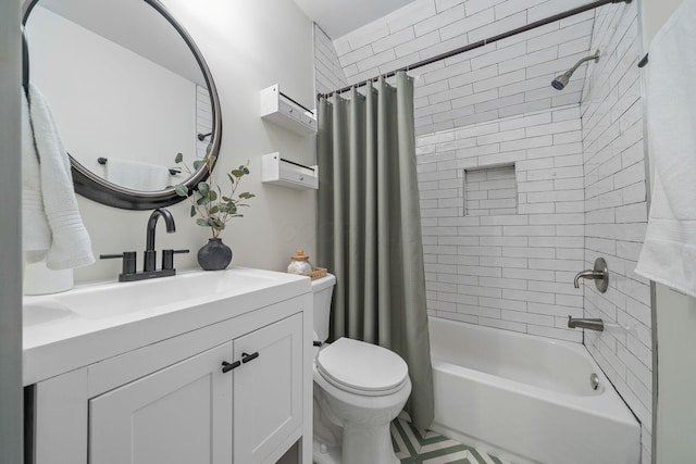 full bath featuring vanity, toilet, and shower / tub combo with curtain