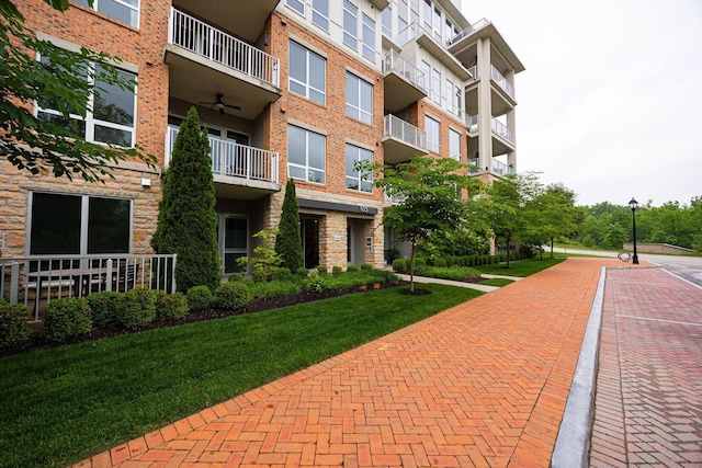 105 N Riverview St Unit 216, Dublin, OH 43017 - view of apartment building / complex
