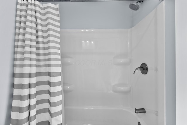 143 Walnut St, Sunbury, OH 43074 - full bathroom with shower / bath combination with curtain