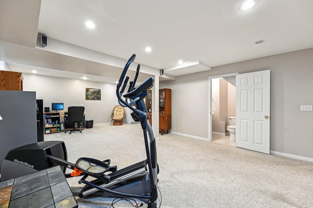 exercise area with recessed lighting, carpet flooring, and baseboards