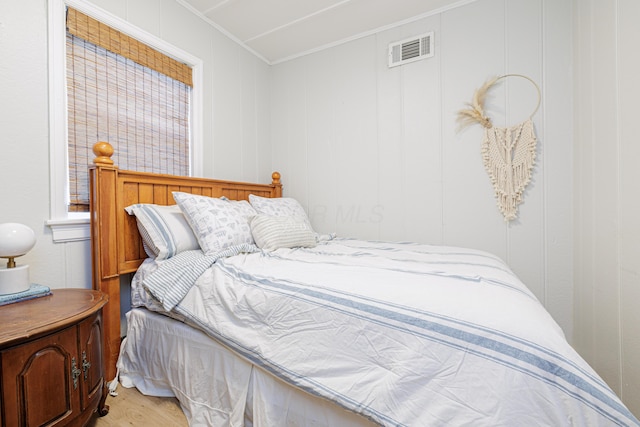 127 Brads Way, Russells Point, OH 43348 - bedroom featuring ornamental molding and visible vents