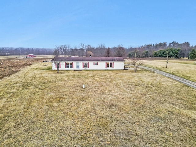 view of front of house with a front yard