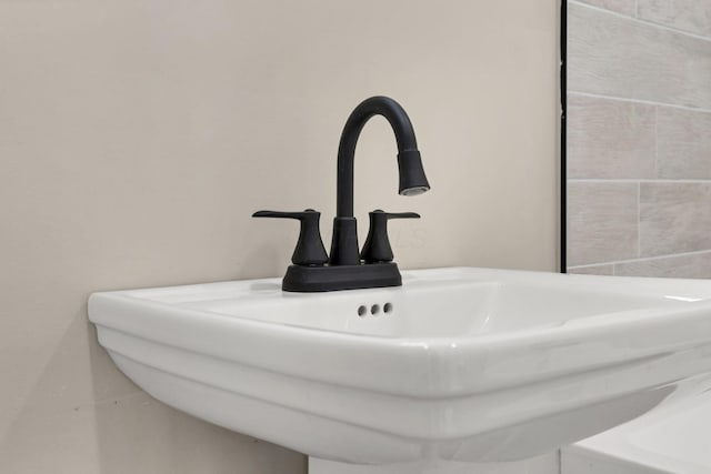 32 Railroad St, Jeffersonville, OH 43128 - bathroom view of a sink