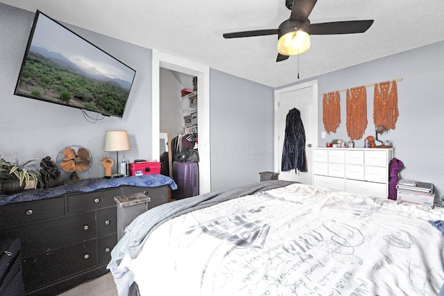 bedroom featuring a ceiling fan