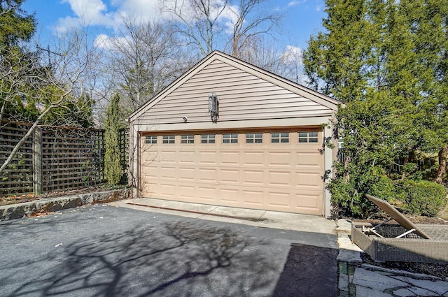 view of detached garage