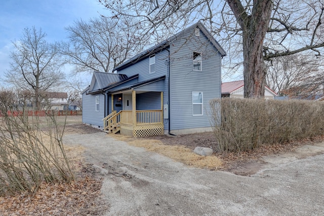 view of front of home with metal roof