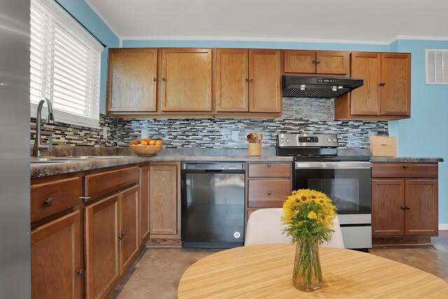 7429 Willow Leaf Dr, Canal Winchester, OH 43110 - kitchen with under cabinet range hood, electric range, dishwasher, a sink, and backsplash