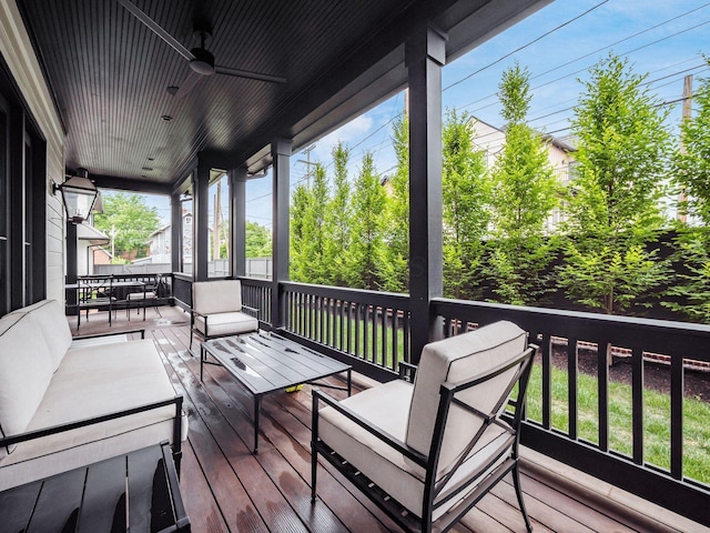 597 S 9th St, Columbus, OH 43206 - porch with ceiling fan