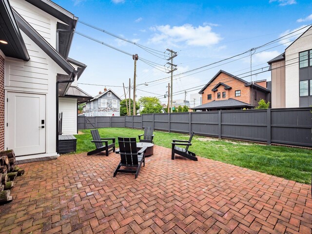 597 S 9th St, Columbus, OH 43206 - view of patio / terrace with a residential view