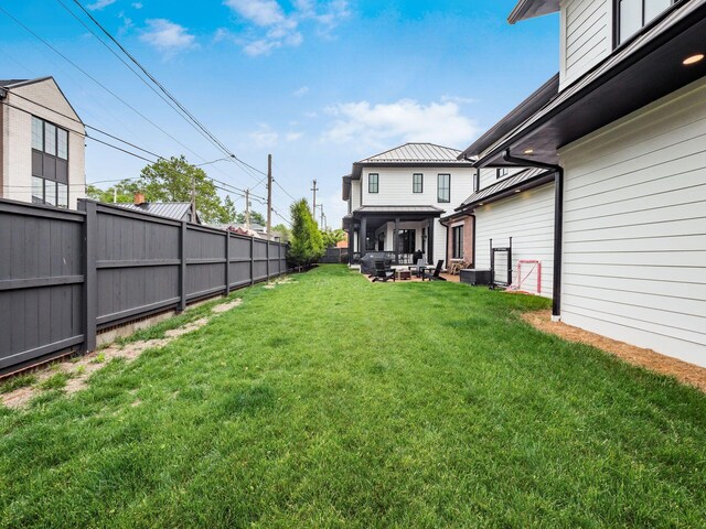 597 S 9th St, Columbus, OH 43206 - view of yard with a patio