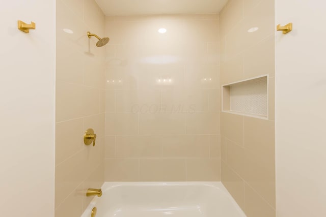 bathroom featuring shower / tub combination