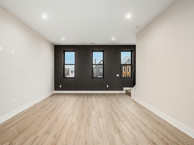 1093 Franklin Ave, Columbus, OH 43205 - empty room featuring recessed lighting, baseboards, and light wood finished floors
