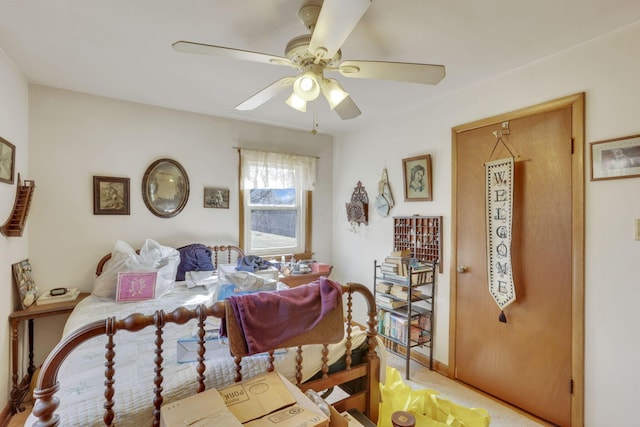 bedroom featuring ceiling fan