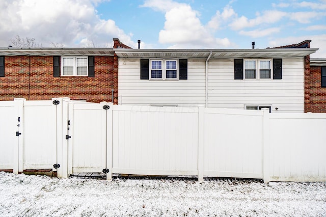 exterior space with fence