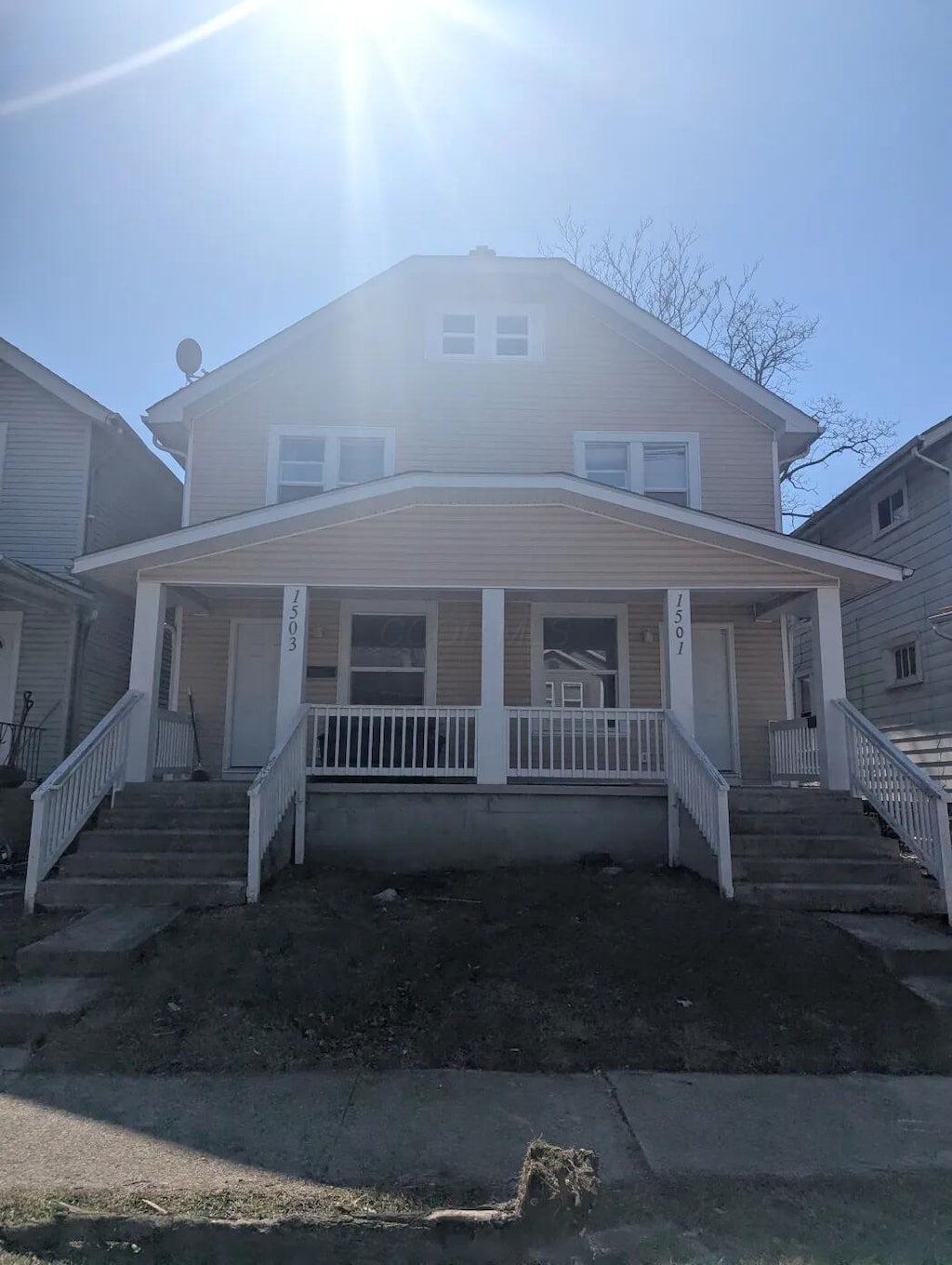 view of front of property with a porch