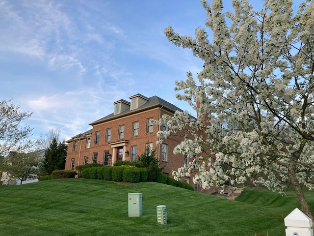 view of building exterior