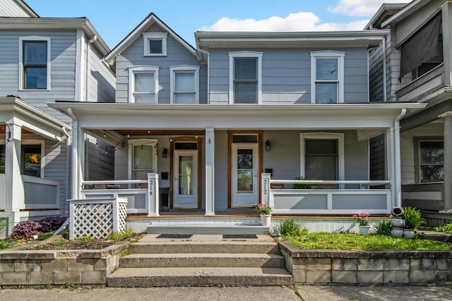 view of front of property featuring a porch