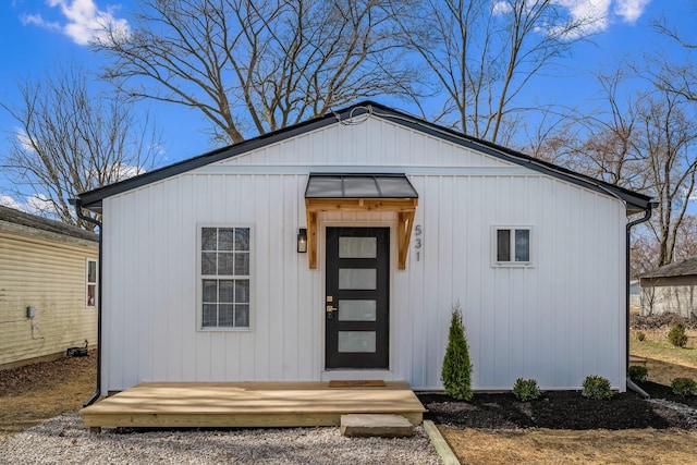 view of outbuilding