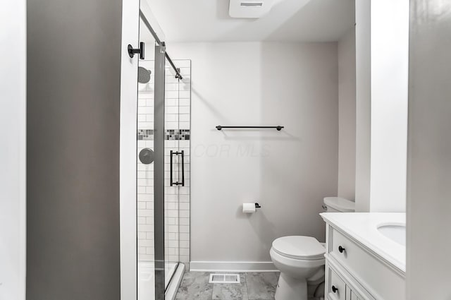 full bathroom with toilet, visible vents, vanity, baseboards, and a shower stall