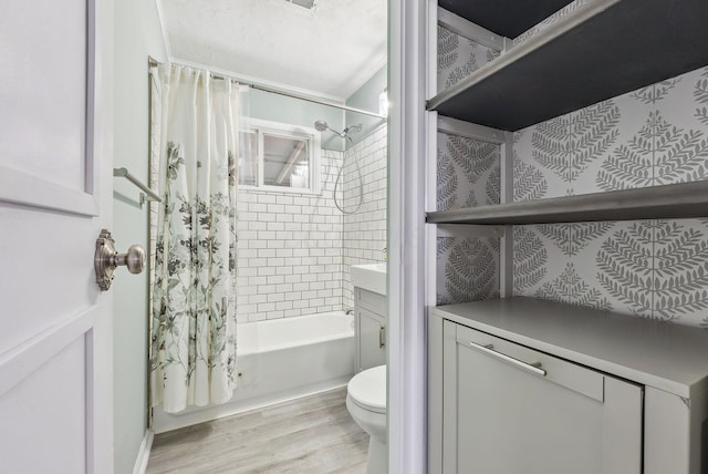 336 E Plum St, Westerville, OH 43081 - full bath with vanity, toilet, wood finished floors, and shower / bath combo