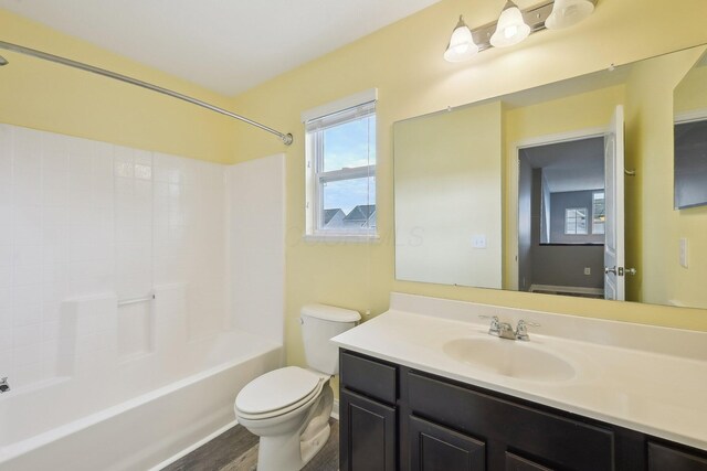 6741 Bigerton, Canal Winchester, OH 43110 - full bath with toilet, vanity, and bathtub / shower combination