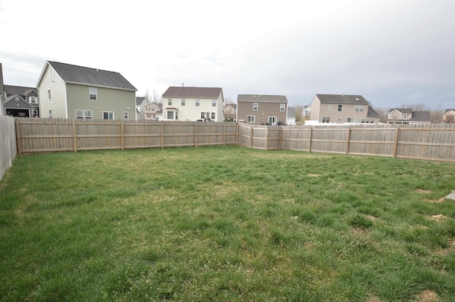 4835 Amber Crossing Dr, Columbus, OH 43232 - view of yard with a fenced backyard and a residential view