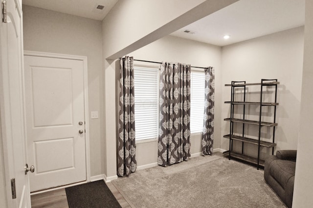 4835 Amber Crossing Dr, Columbus, OH 43232 - foyer entrance featuring baseboards and recessed lighting