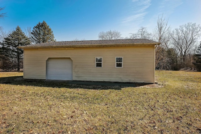 view of detached garage