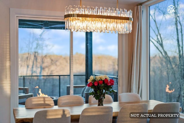 dining room with an inviting chandelier