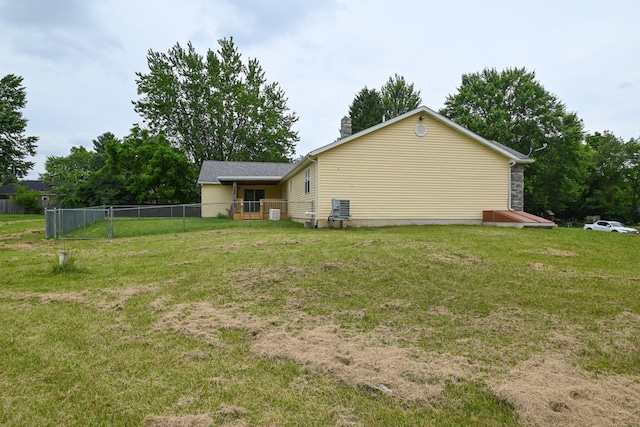 1025 Edison Ave, Marion, OH 43302 - back of house with a chimney