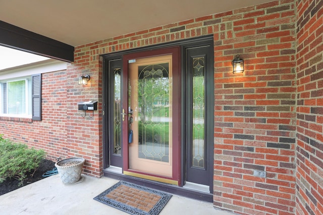 2639 Halleck Dr, Columbus, OH 43209 - entrance to property featuring brick siding