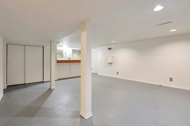 2639 Halleck Dr, Columbus, OH 43209 - finished basement with baseboards and recessed lighting