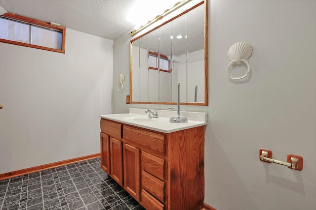 2639 Halleck Dr, Columbus, OH 43209 - bathroom with vanity and baseboards
