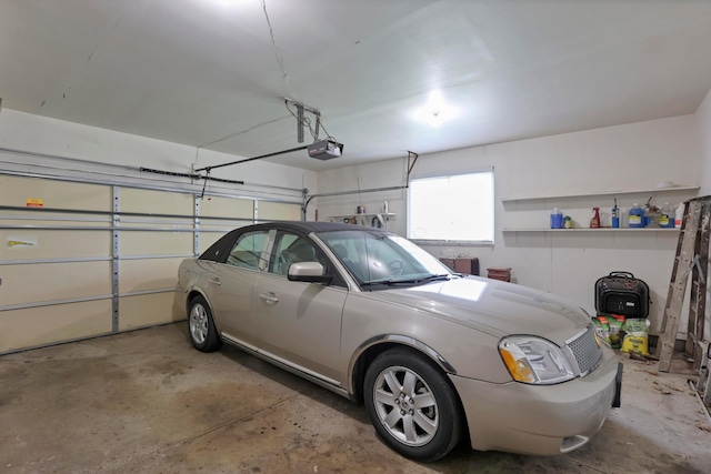2639 Halleck Dr, Columbus, OH 43209 - garage with a garage door opener