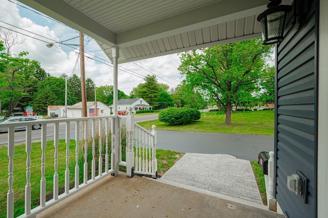 view of patio / terrace featuring covered porch