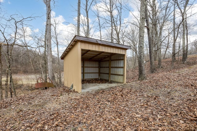 view of pole building featuring a detached carport